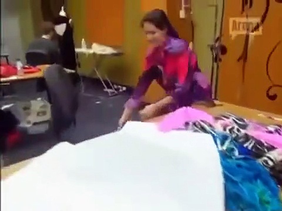 Project Runway Australia - Se1 - Ep01 HD Watch