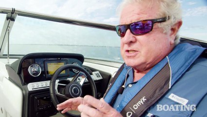 2023 Crownline 250 XSS: Sporty 25-Foot Bowrider with Mercury 250hp V6 Outboard