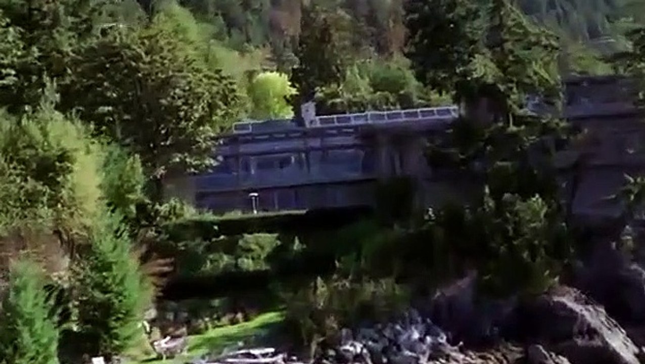 Kingdom Hospital - Se1 - Ep01 - Thy Kingdom Come HD Watch