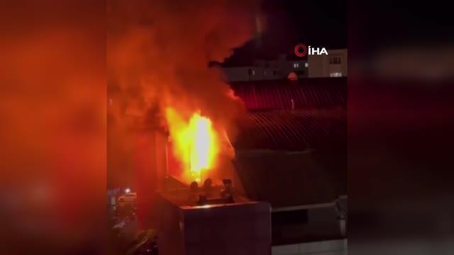 Bursa'da Alışveriş Merkezi'nde korkutan yangın