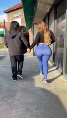 Ayuda se me juntaron mis novias.