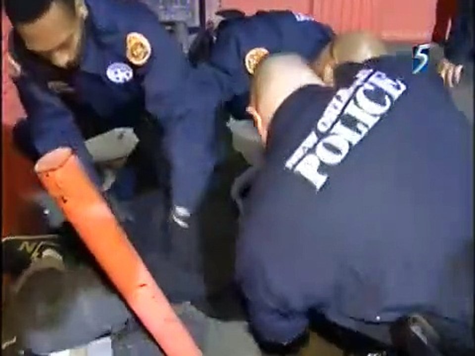 Cops - Se17 - Ep05 HD Watch