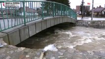 Serbia | Fuertes lluvias provocan inundaciones por la crecida del río Grabovica