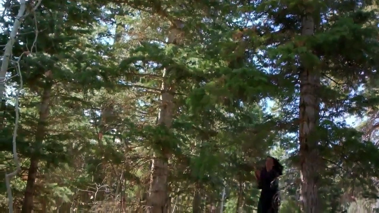 Extinct - Se1 - Ep04 - Reunion HD Watch