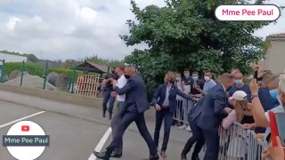 «ÇA VA LA CLAQUE QUE TU T'ES PRISE !!!!»  demande un enfant à MACRON !!!