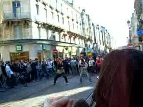 AKA staps dans les rues d'Orléans 01