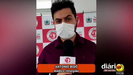 VÍDEO: Enfermeira sobra em curva e colide frontalmente com viatura da Polícia Civil da Paraíba