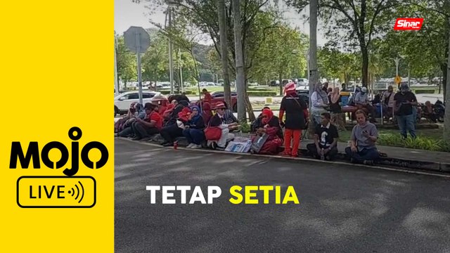 Penyokong tetap setia sokong Najib