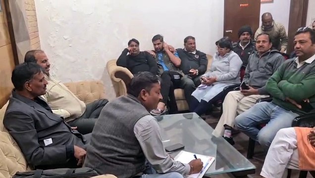 सभापति ने पार्षदों को मनाया, बुलाकर एक-एक से की चर्चा