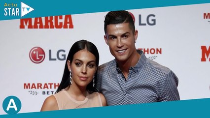 Cristiano Ronaldo découvre son nouveau pays : week-end dans un parc d'attraction avec "ses amours"