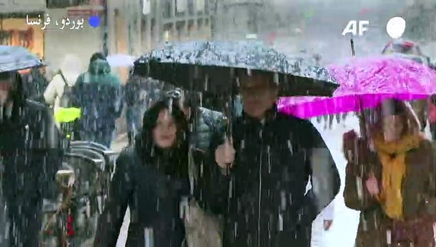 الثلوج تتساقط على جنوب غرب فرنسا