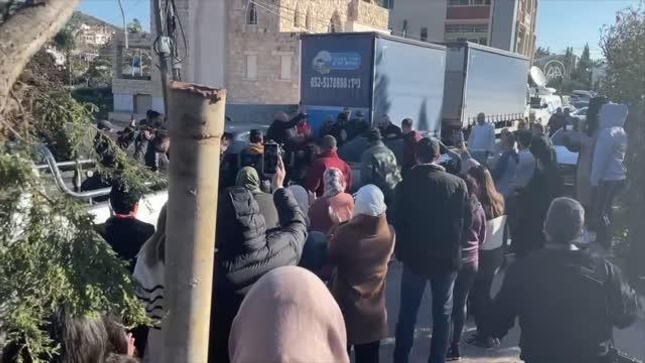İsrail'in mahkum ettiği bir Filistinli daha 40 yıl sonra özgürlüğüne kavuştu (2)
