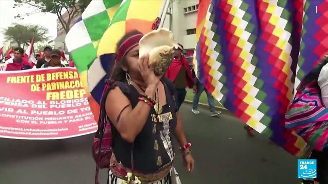 Au Pérou, la répression s'intensifie : des milliers de manifestants convergent vers Lima