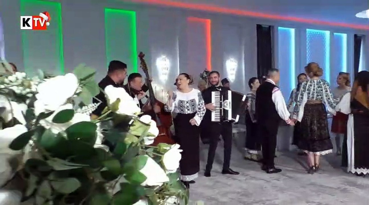 Lili Ciortan - Trece anul ca si-o zi (Show de Anul Nou - Kapital TV 2023)