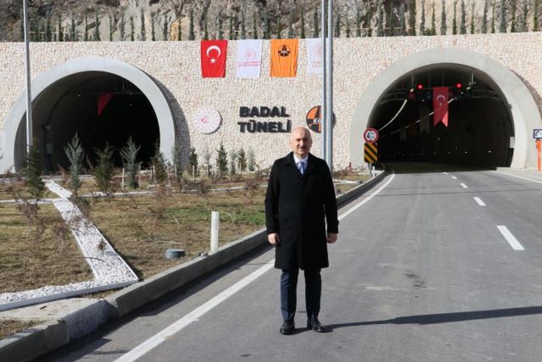 AMASYA Bakan Karaismailoğlu: 2023 'Türkiye Yüzyılı'nın işaret fişeği olacak
