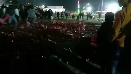 बॉलीवुड सिंगर सुखबीर सिंह गा रहे थे गाना, दर्शकों ने तोड़ दीं 500 से अधिक कुर्सियां