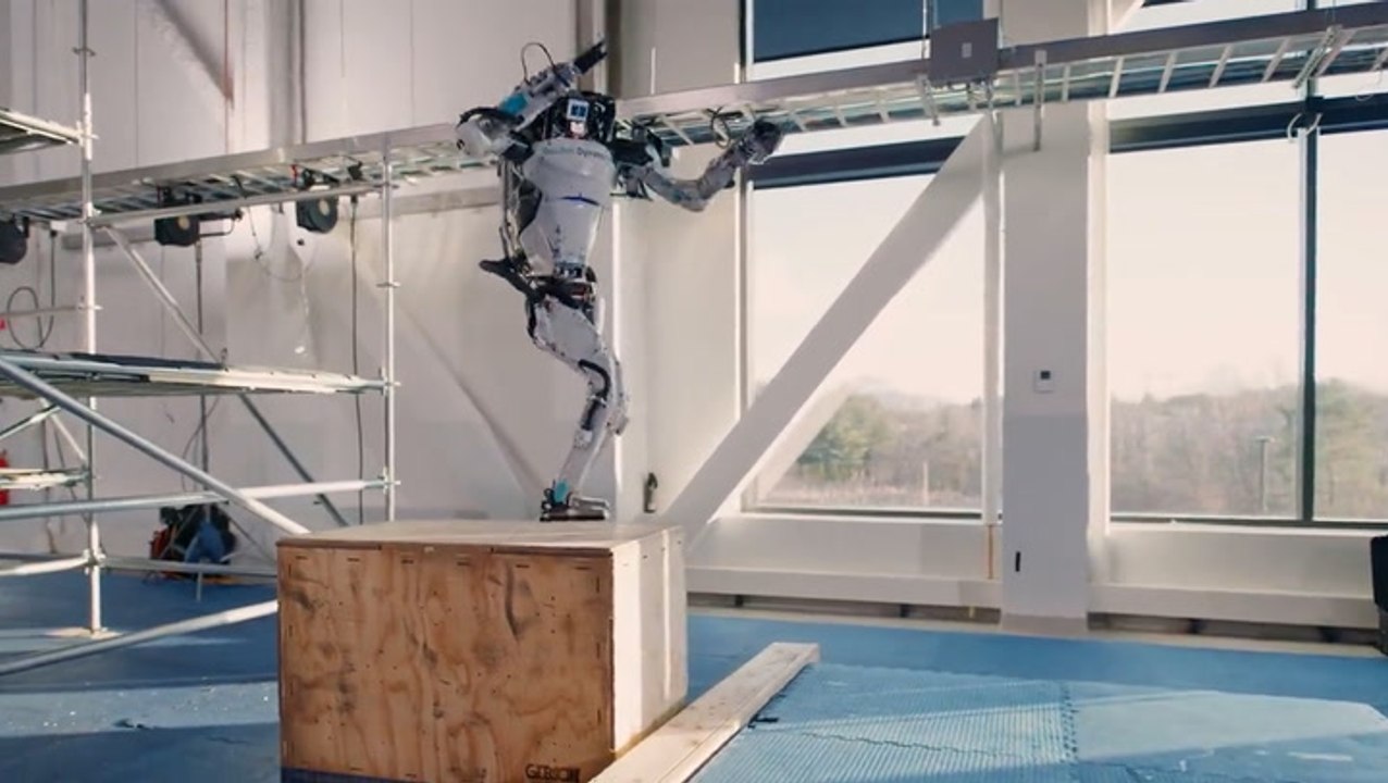 Humanoid robot shows its jumping and running skills in Boston Dynamics video