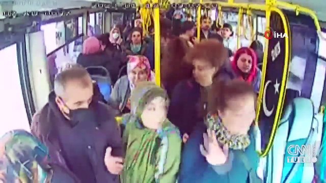 Bir garip olay! Yolculara küstü, kontak kapattı