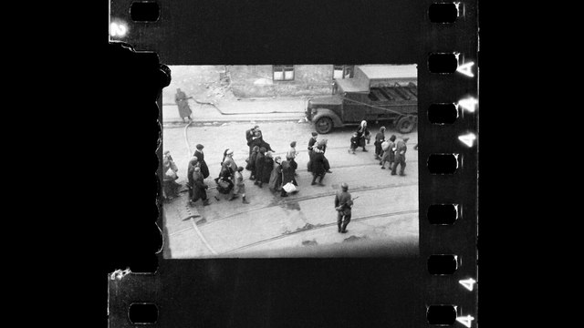 Des photos inédites du ghetto de Varsovie, retrouvées dans un grenier, 80 ans après