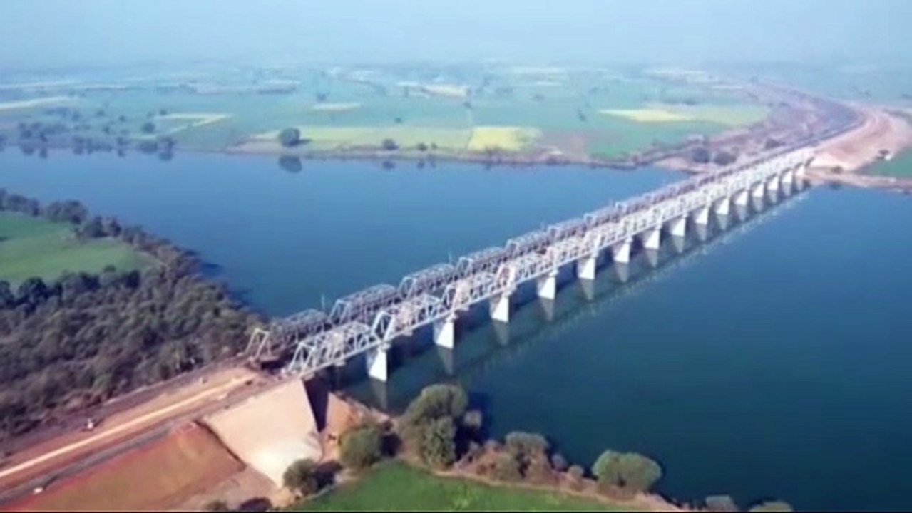 Bina-Guna line doubling work completed, trains will not be late