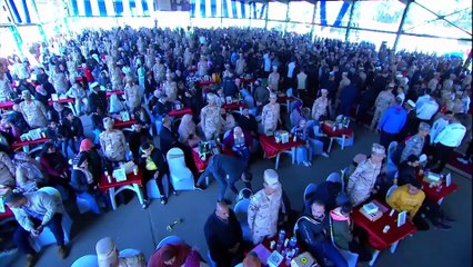 سيدة تدعوا لـ السيسي": ربنا يمد في عمرك.. والرئيس يرد عليها