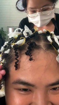 Cận Tết cô gái quyết làm tóc hot trend và cái kết đắng lòng