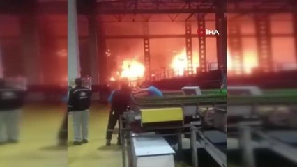 Bursa'da fabrikada korkutan yangın