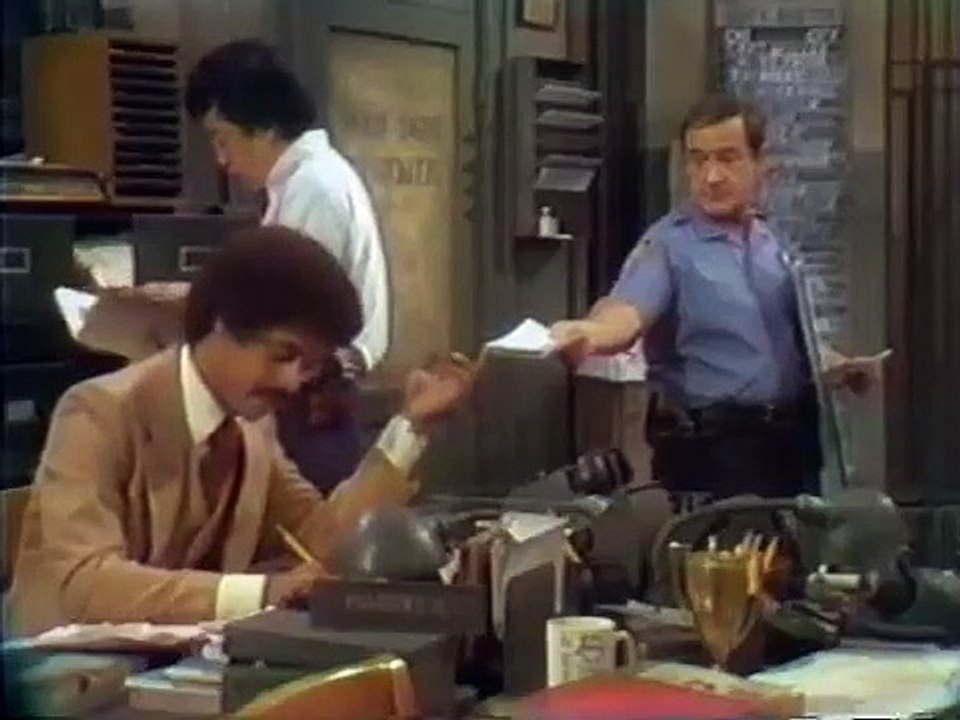 Barney Miller - Se4 - Ep01 HD Watch