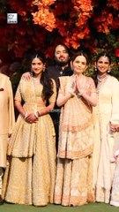 सगाई के बाद मीडिया के सामने आये अंबानी परिवार
