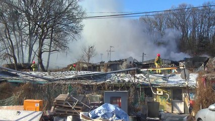 서울 구룡마을 큰불 5시간여 만에 꺼져...5백여 명 대피 / YTN