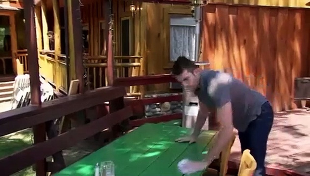 Hotel Hell - Se2 - Ep03 HD Watch