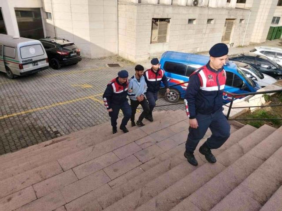 18 yıl kesinleşmiş cezası bulunan firari, Jandarma operasyonu ile yakalandı