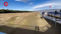 İznik Gölü kuraklık sebebiyle 400 metre çekildi, en büyük iskele karada kaldı