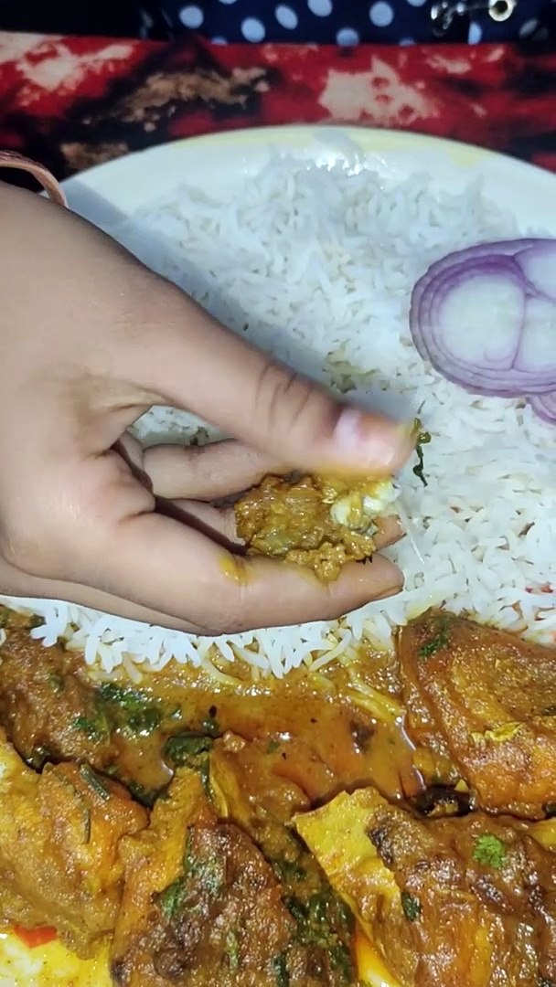 ⁣Indian special villege style fish curry