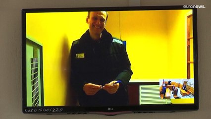 Кампания #FreeNavalny: оппозиционер уже 2 года в заключении