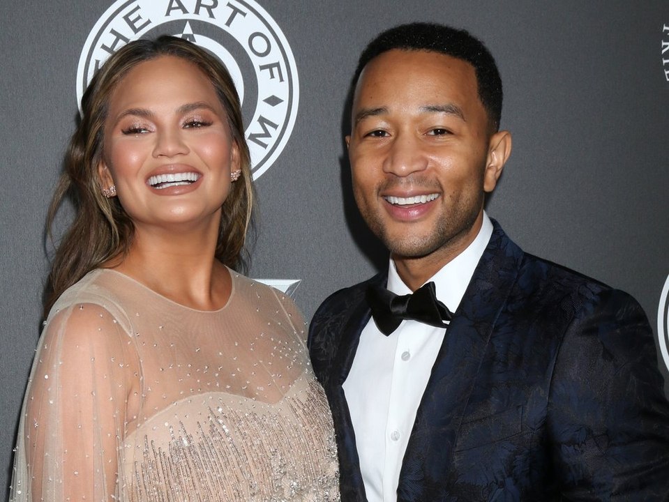 Babyglück: Erstes Foto von Chrissy Teigens Tochter veröffentlicht