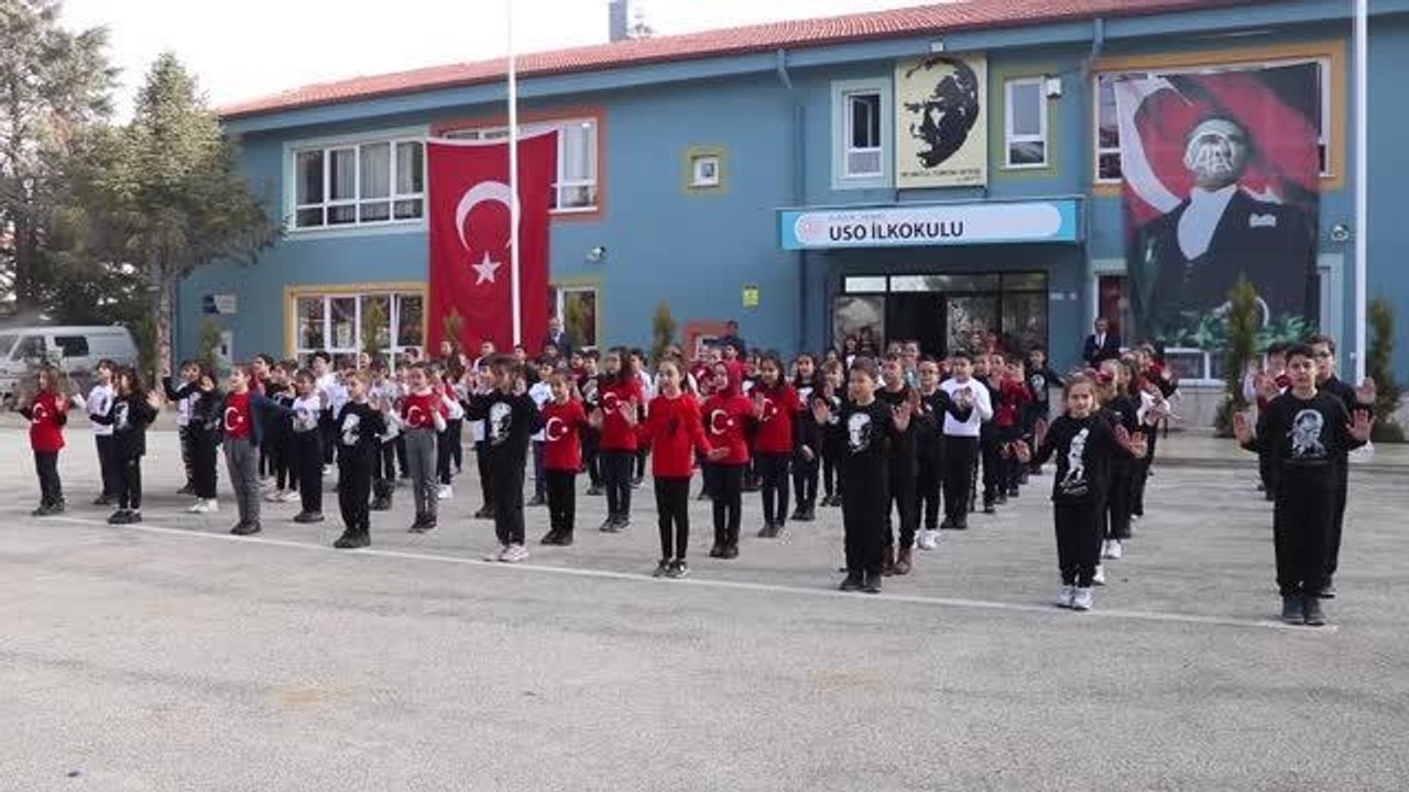 Okullarda karne sevinci