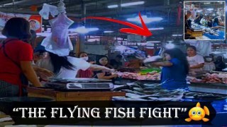 FISH FIGHT | Mga Isdang Bangus nagliparan matapos gawing pambato sa mga babaeng nag-aaway sa palengke, Viral!