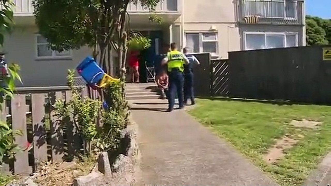 Police Ten 7 - Se24 - Ep17 HD Watch