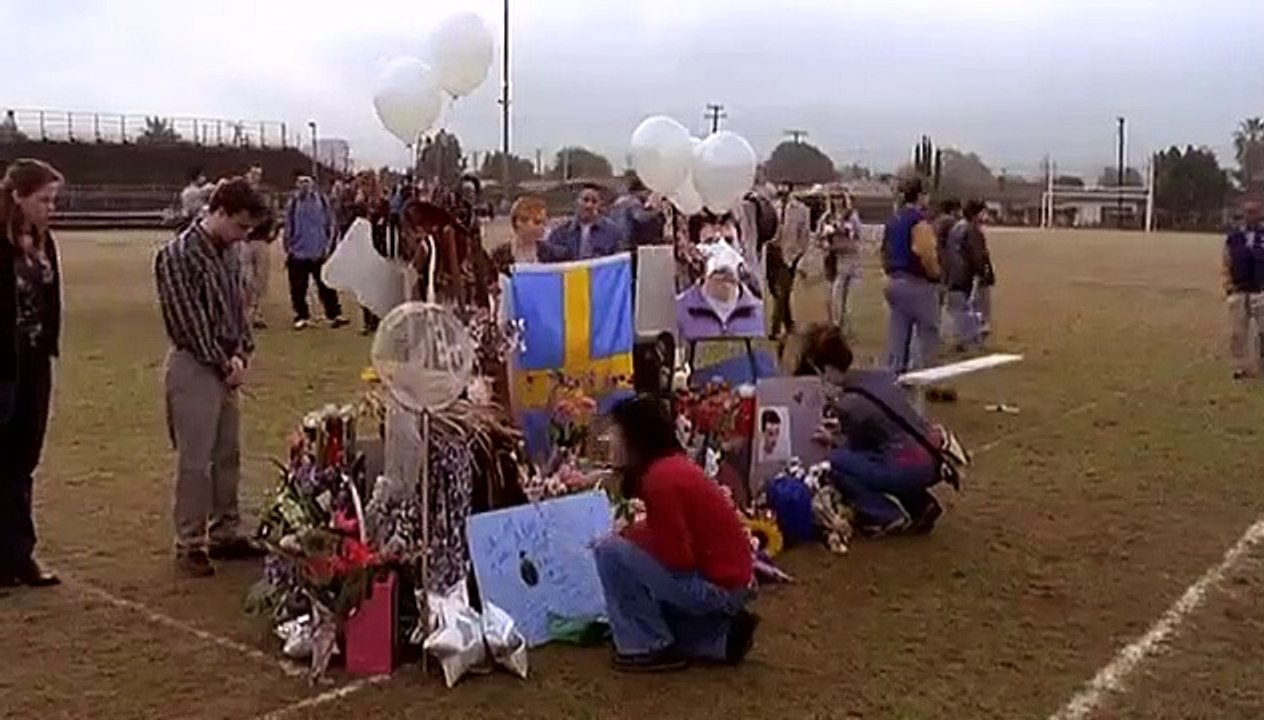 Roswell - Se2 - Ep17 HD Watch