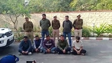 AP : 50 हजार का ईनामी एपी हाथ से फिसला, भाई समेत पांच गिरफ्तार