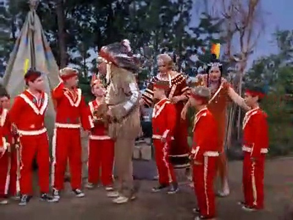 The Lucy Show - Se2 - Ep26 HD Watch