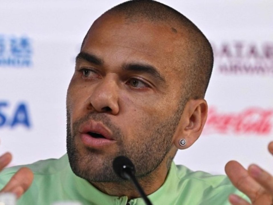 Fußballstar Dani Alves wegen sexueller Nötigung festgenommen