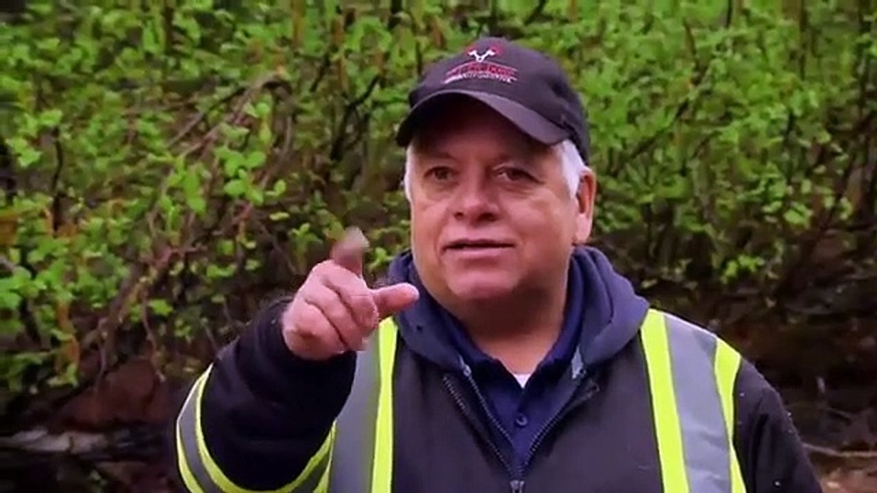 Last Stop Garage - Se1 - Ep07 HD Watch