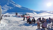 Ne Uludağ ne Erciyes! Yarıyılda tatilcilerin kayak tercihi Antalya'dan yana oldu