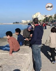 شواطئ الإسكندرية في «الويك اند».. غابت النوة وبقيت الصحبة