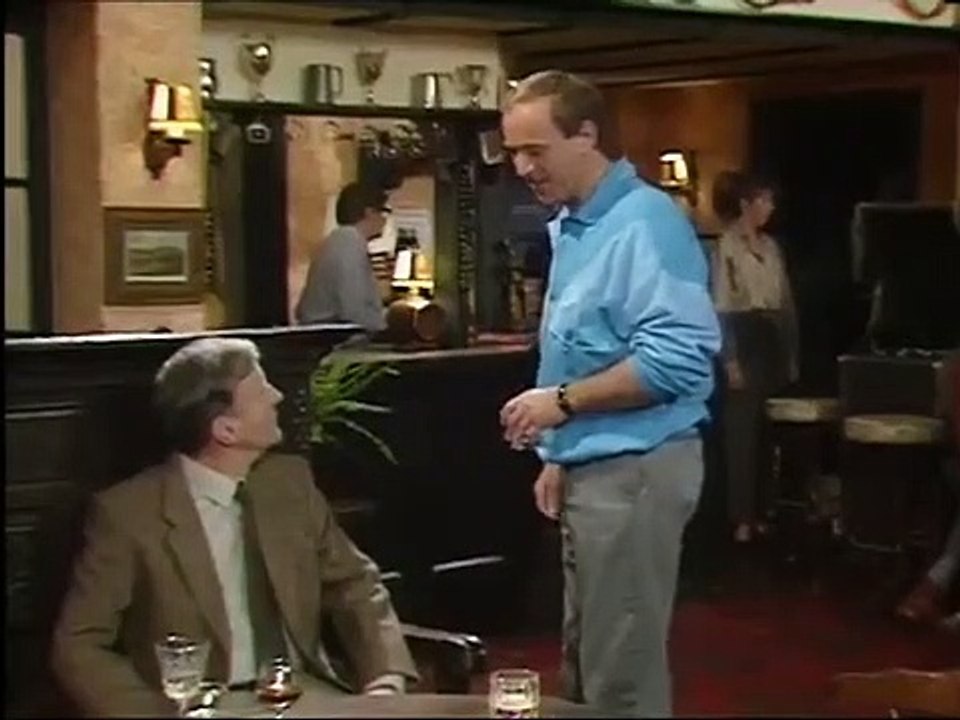 Ever Decreasing Circles - Se4 - Ep05 HD Watch