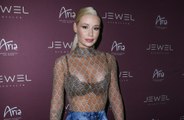 Iggy Azalea tells fans to not 'waste time' on critics