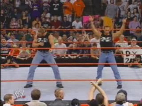 WWE - HHH Turns On HBK After Reforming DX