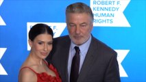 Alec Baldwin accusé d'homicide après le tir qui a tué Halyna Hutchins